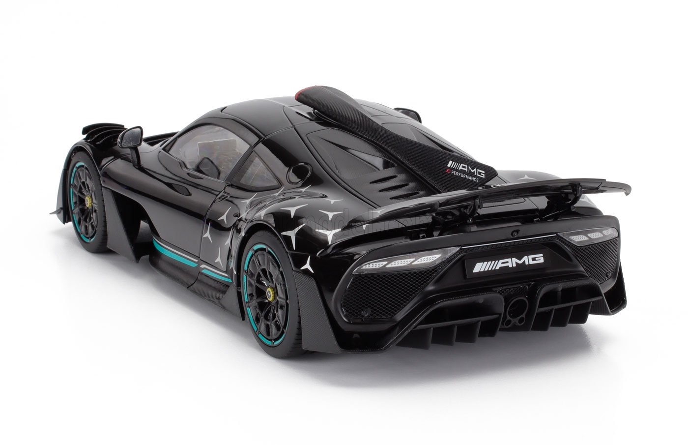 楽天市場】ミニカー 1/18 メルセデス ベンツ ONE AMG NZG 1/18