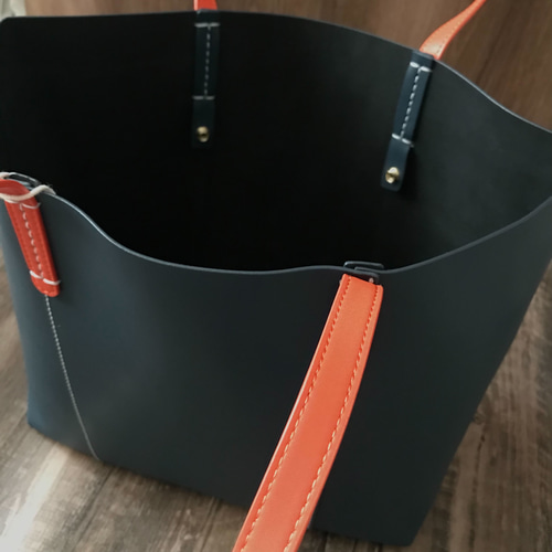 新作品 A4サイズ ネイビー イタリアンレザー メンズバッグ レザー 本革