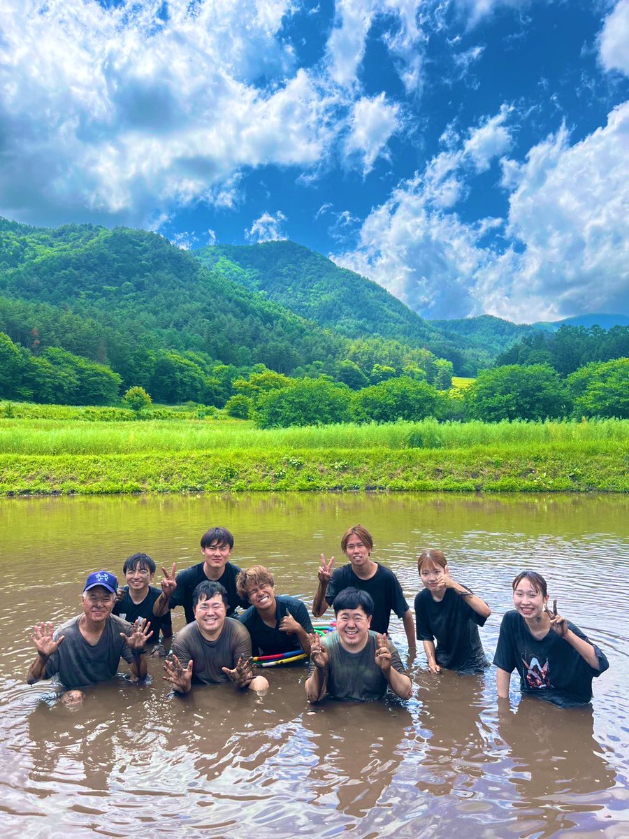 田んぼで泥りんぴっく 松本大学の皆さんと楽しくロケしてきました