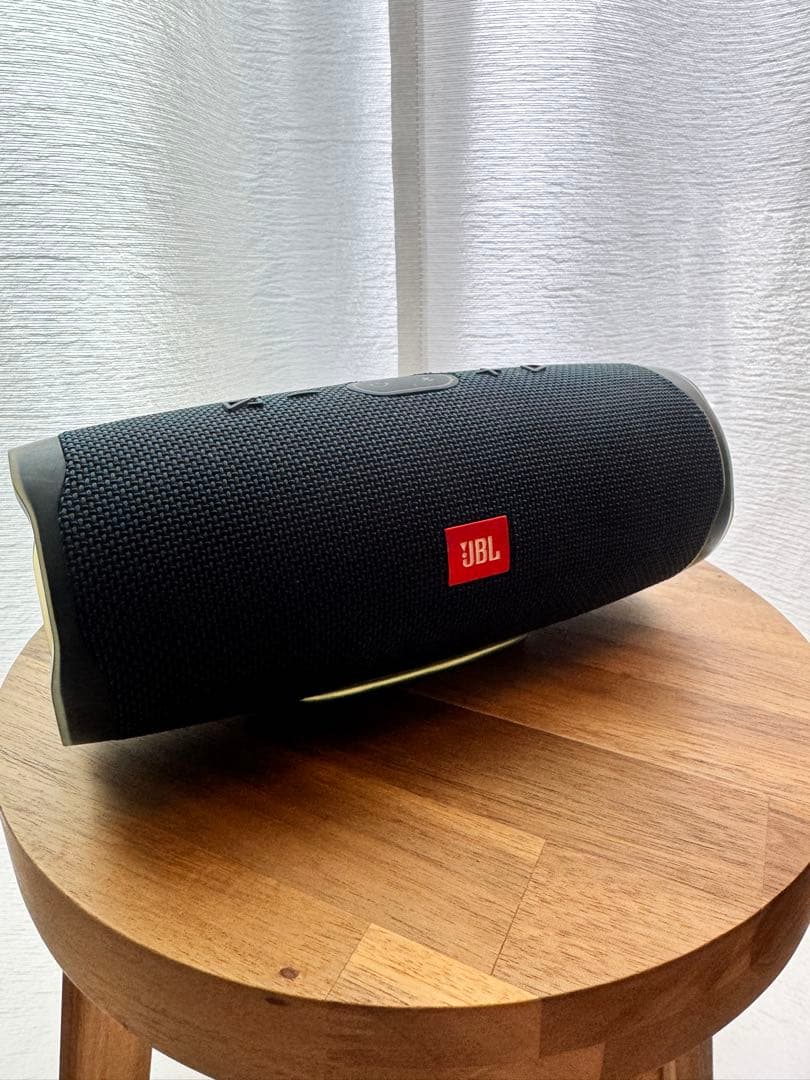 JBL Charge 4 ワイヤレススピーカー Amazon.co.jp: JBL CHARGE4 Bluetoothスピーカー IPX7防水/USB Type-C
