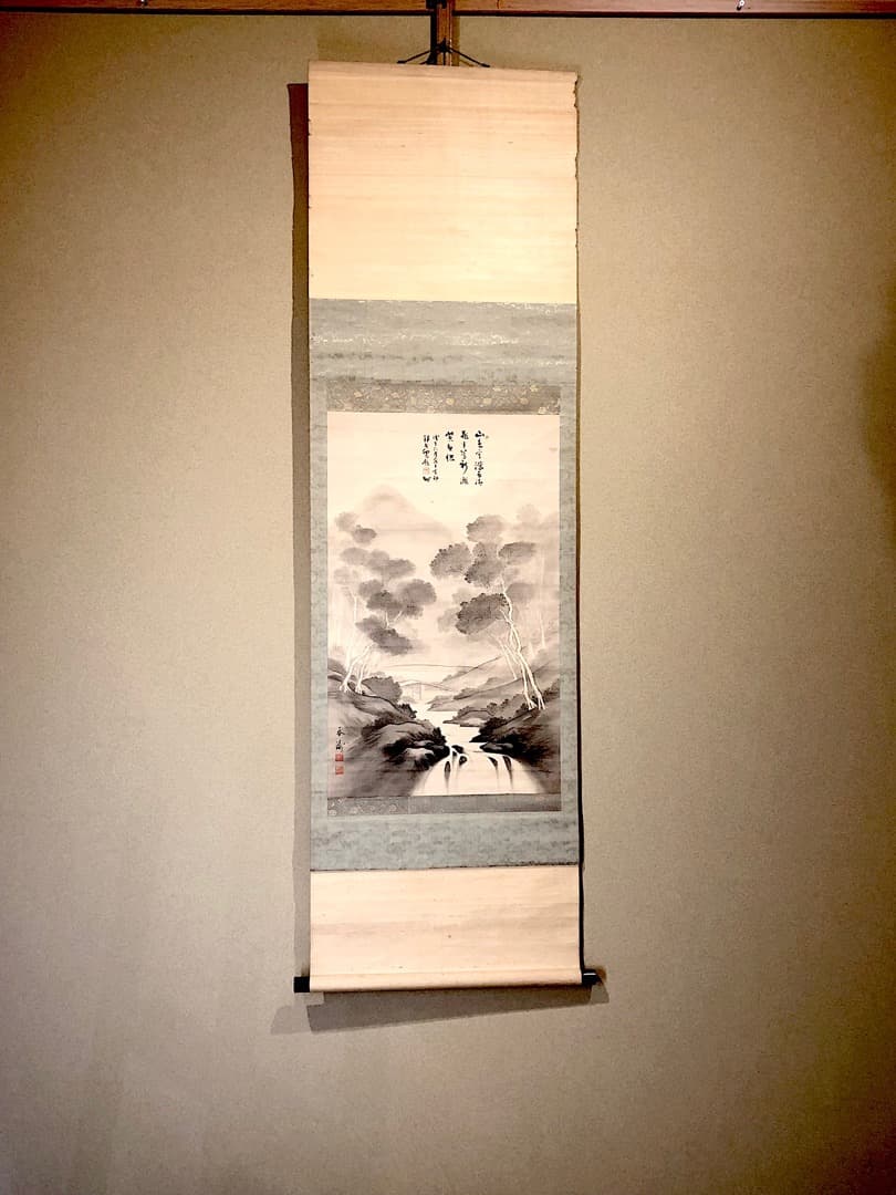掛軸　加納鉄哉 賛「山色空濛・・」・大野呑州 山水画　絹本　箱合。 掛軸加納鉄哉 賛「山色空濛・・」・大野呑州 山水画絹本箱合。