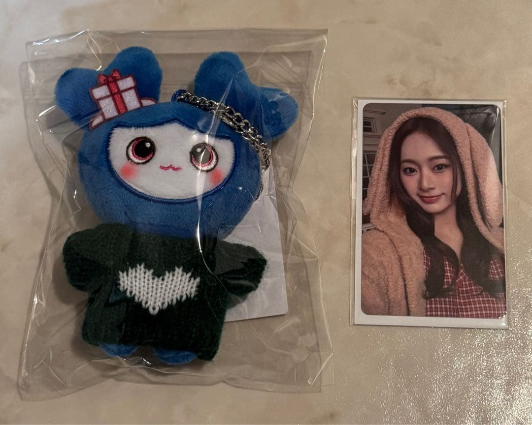 TWICEPOPUP2025 バッグチャームツブリー　1万円特典トレカツウィ jp.ktown4u.com : TWICE - [2025 FANMEETING [10VE UNIVERSE] MD