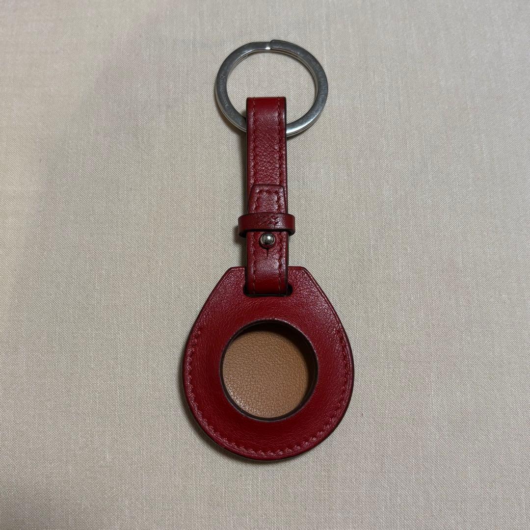 HERMES AirTagカバー レッド Hermès Rose Azalée Swift Apple AirTag Bag Charm - Ann's Fabulous